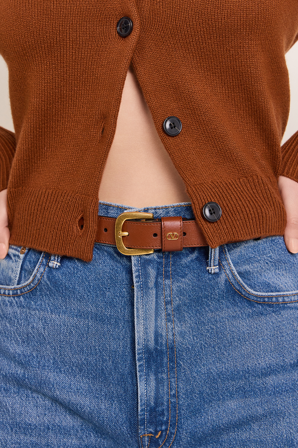 תמונת כל הלוק של חגורה